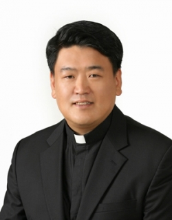 황창희 제3대 가톨릭관동대 총장