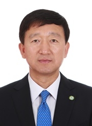 김웅 연변대학교 총장.