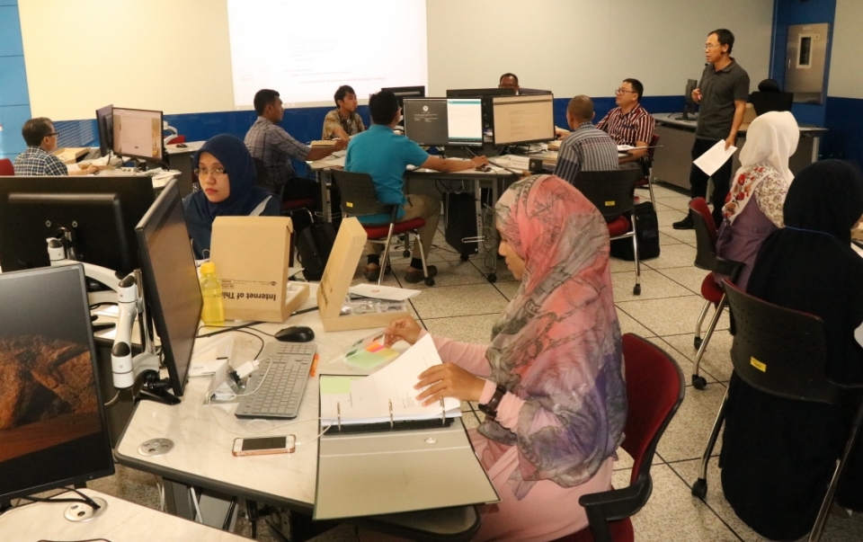 능력개발교육원이 인도네시아 직업훈련교사 31명을 대상으로  4차 산업기술과 솔라셀, HRD 분야에 대해 연수를 실시한다다.