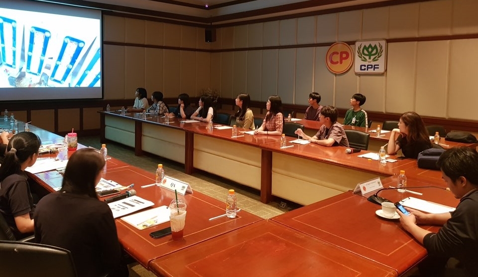 LINC+사업단이 지난달 27일부터 31일까지 태국 기업 CP FOOD에서 ‘E.A.T.교육인증제’ 해외 현장맞춤형 교육을 실시했다.