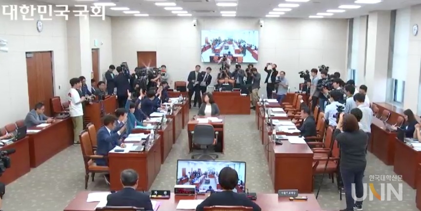 국회 교육위는 24일 자유한국당이 불참한 상태에서 고교무상교육을 의결했다.(사진=국회의사중계시스템 화면)
