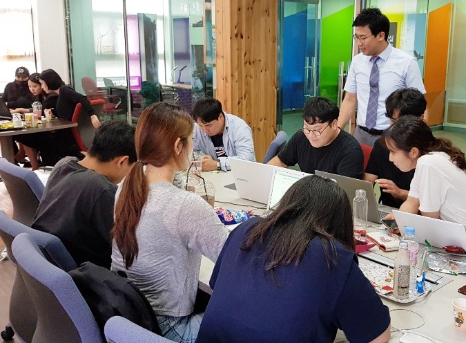 동강대학교가 창의‧혁신리더십 캠프와 픽미업 취업 아카데미를 열었다.