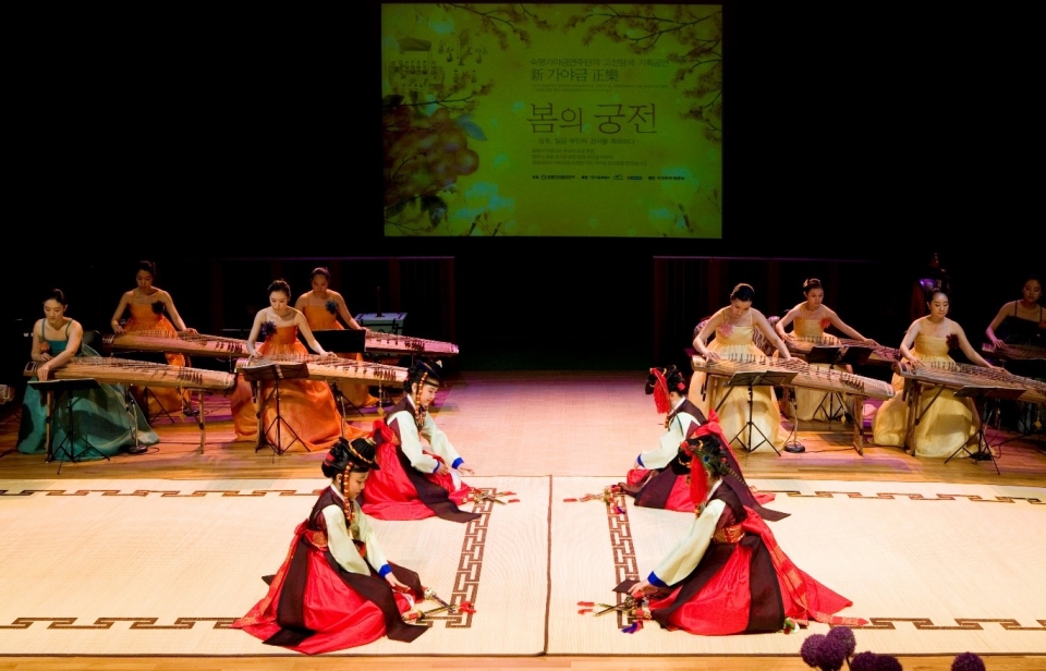 숙명전통예술단이 10월 30일, 11월 27일 2차례에 걸쳐 전통 공연을 선보인다.