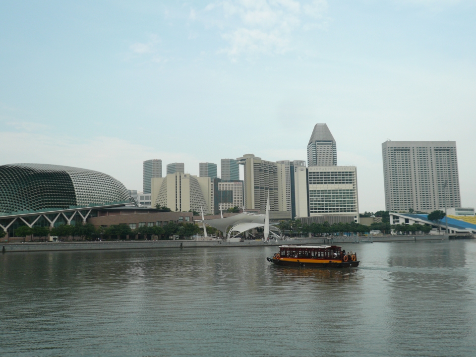 싱가포르강의 보트 투어