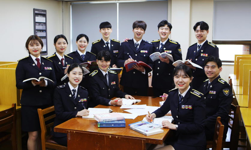 계명문화대학교가 서울시 일반행정직 9급 공무원과 대구시 일반행정직 9급 공무원에 각각 합격자를 배출했다.