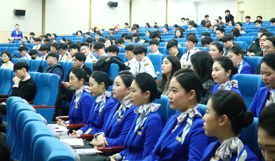 청주대가 22일 재학생 및 졸업생을 대상으로 항공일자리 설명회를 개최했다.