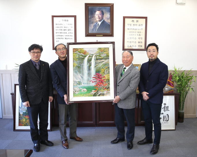 여주대학교 설립자인 故여암 정동성 박사의 유품이 유가족의 뜻으로 ‘대한민국 국립체육박물관’에 전시된다.