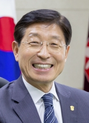 박승호 총장