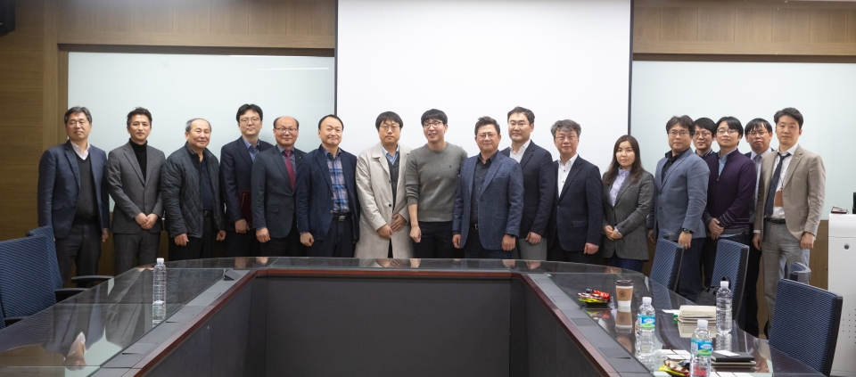 전북대 반도체설계교육센터와 에이디테크놀로지가 인력양성 협력 협약을 체결했다.