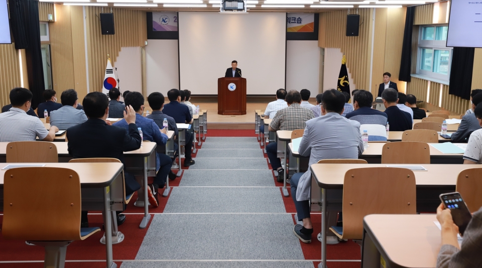 남해대학이 13일 2020년 혁신지원사업 성과창출 체계 구축을 위한 자체평가 워크숍을 개최했다.