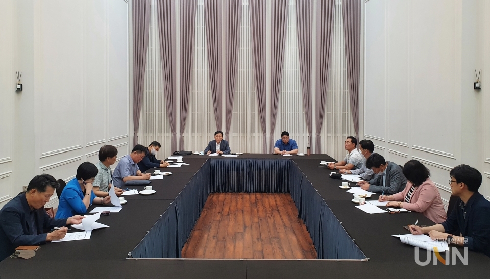 전문대학혁신지원사업발전협의회가 6일 대전 ICC호텔에서 2차 운영위원회를 개최했다. 권역별 운영위원회와 역량강화형(2유형)협의회, 후진학선도형(3유형)협의회 등 회장단이 참석했다. (사진=김의진 기자)