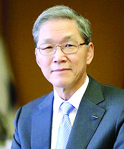 김도연 학교법인 울산공업학원 이사장(전 교육과학기술부 장관)