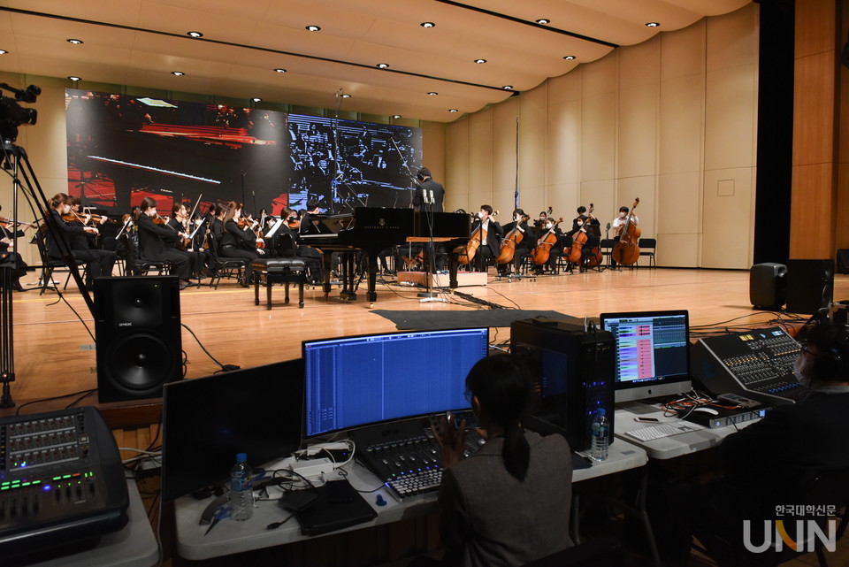 10월 29일 상명대에서 세계 최초로 인공지능(AI)과 인간의 협연인 ‘AI 음악회’가 열렸다. (사진=상명대 제공)