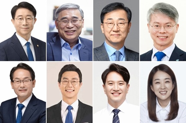 위 왼쪽부터 조정식 의원, 이종석 전 통일부 장관, 김윤덕 의원, 민형배 의원. 아래 왼쪽부터 강준현 의원, 장경태 의원, 전용기 의원, 최혜영 의원.