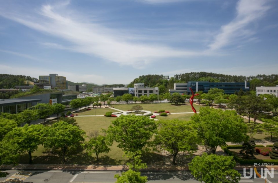 한국기술교육대는 2022학년도 수시에서 696명, 정시에서 200명을 모집한다. 사진은 한국기술교육대 전경. (사진 = 한국기술교육대학교)