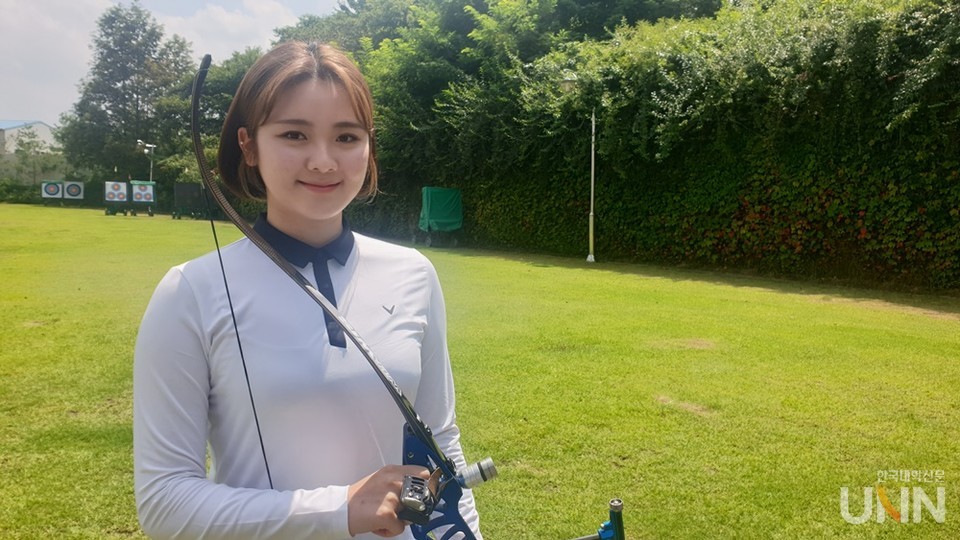 국가대표 상비군인 김민서 선수(사진)는 “많은 대학에서 러브콜을 받았지만 스포츠 관련 학과에서 공부하게 되는 다른 대학들과는 달리 우리 대학은 초등특수교육과를 다니도록 하게 돼 있어 이곳에 진학했다. 선수생활을 은퇴한 뒤에 다른 직업으로 전향할 수 있는 장점이 있다”고 설명했다. 김민서 선수는 2024년 파리 올림픽 국가대표를 목표로 훈련에 매진하고 있다. (사진= 허지은 기자)