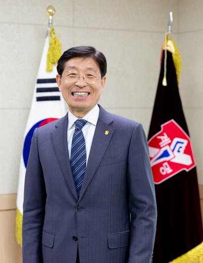 박승호 총장