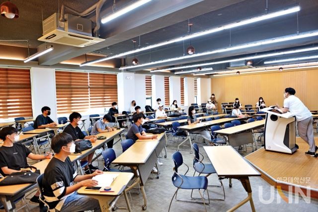 대학교 대면수업 모습. 기사 내용과 사진은 무관.(사진=침례신학대학교)