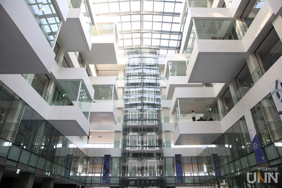 수원대 미래혁신관 내부 (사진=수원대 제공)