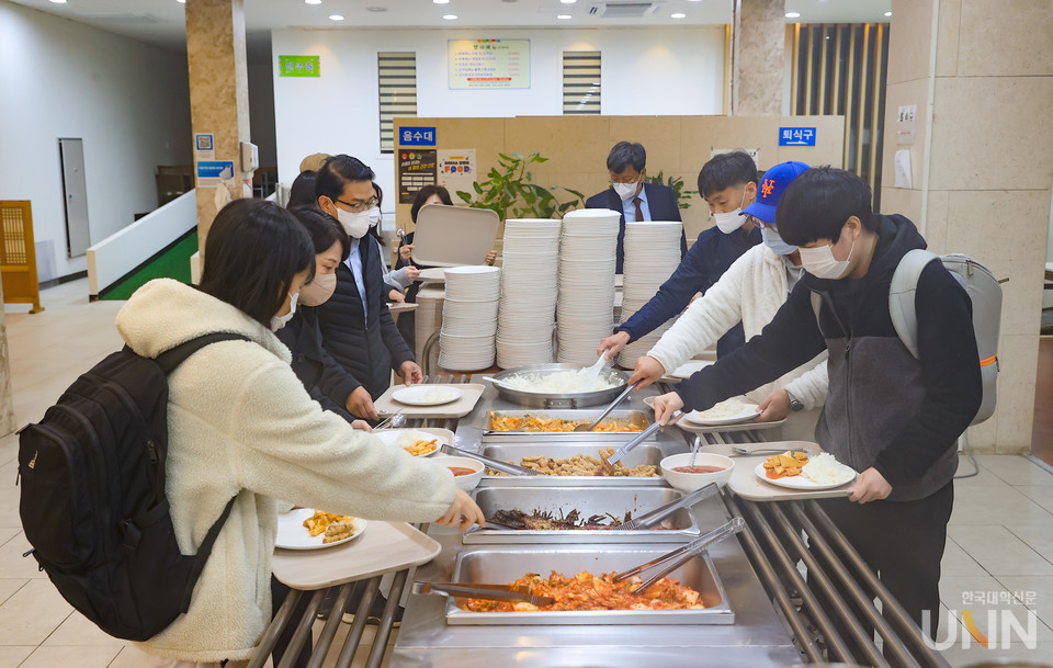 백원의 아침밥.