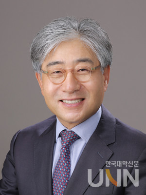 김기승 교수.