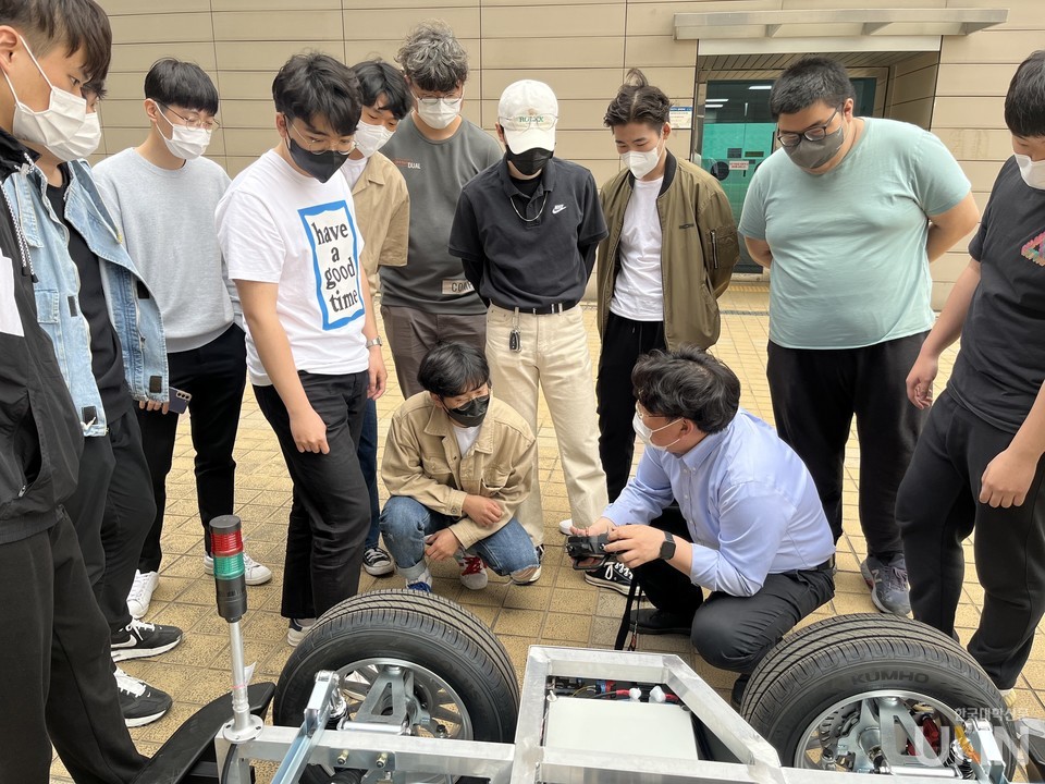 동서울대는 자율주행 모빌리티 융합전공 수업을 운영하고 있다.