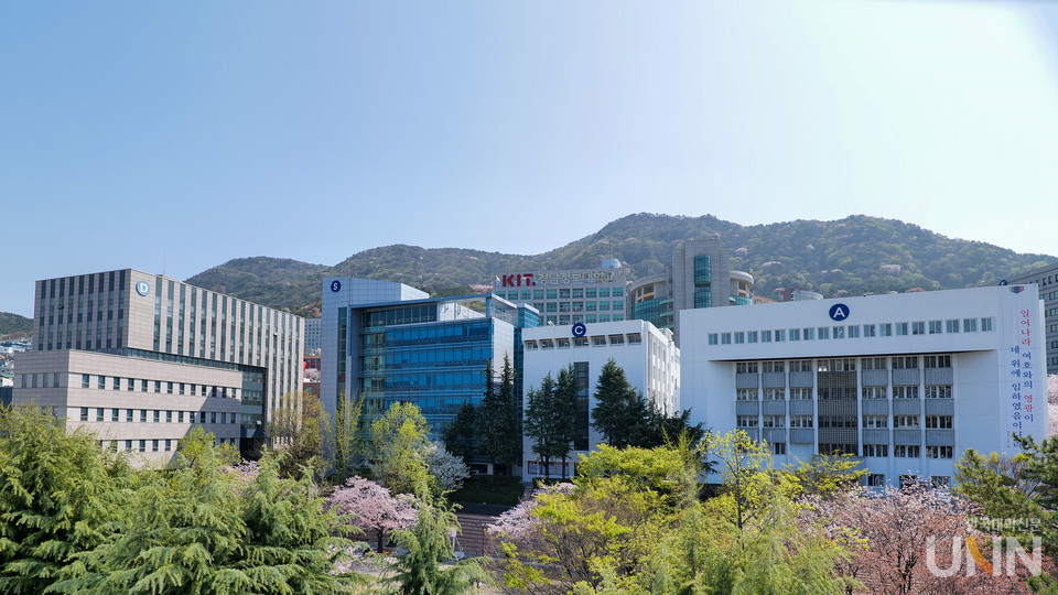 경남정보대 전경.