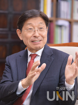 박승호 총장.
