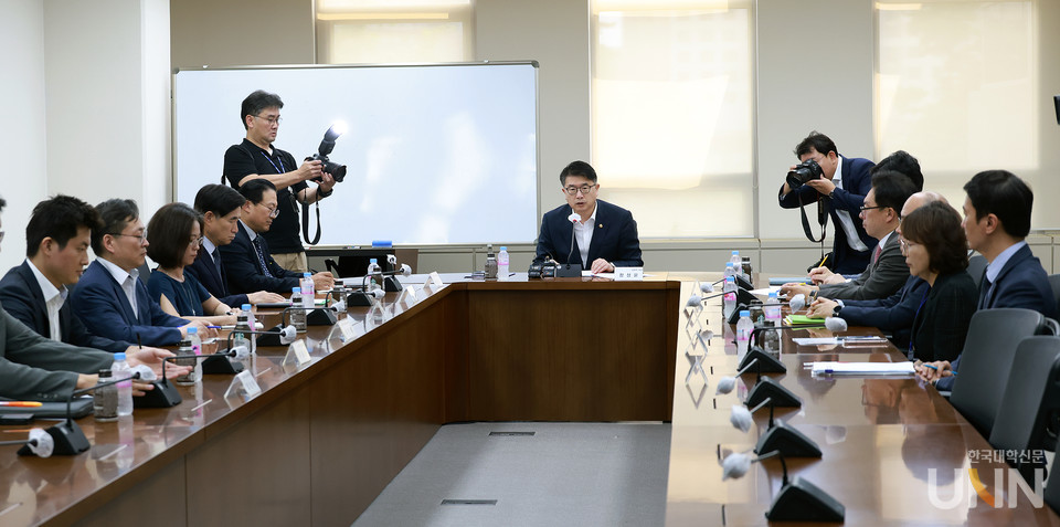 장상윤 교육부 차관이 3일 세종시 정부세종청사에서 열린 '제2차 사교육 카르텔·부조리 범정부 대응협의회'에서 모두발언을 하고 있다. (사진=교육부)