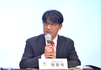 최윤식 경성대 기획처장. (사진=한명섭 기자)