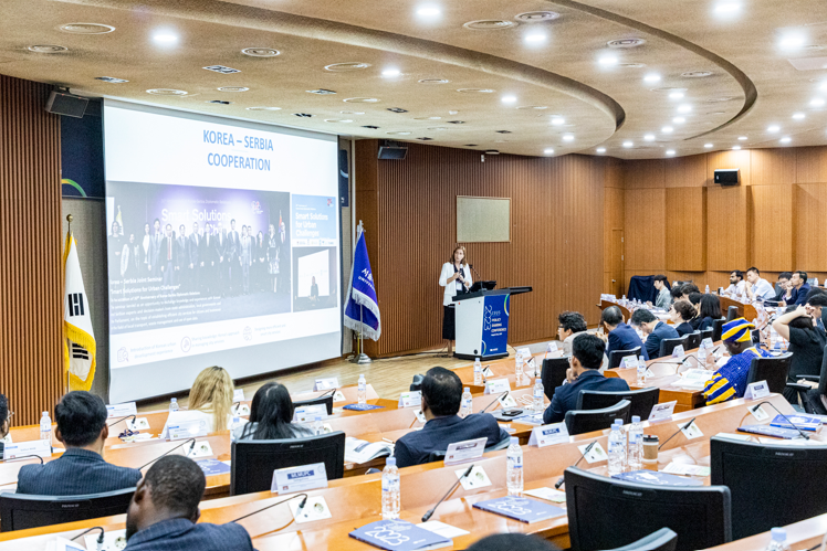 21일 서울시립대  자연과학관 국제회의장에서 2023 서울 정책공유 국제컨퍼런스’를 개최했다고 21일 밝혔다. 