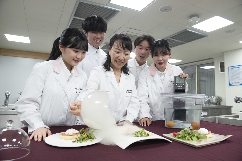 안산대 식품영양학과 학생들의 모습. (사진=안산대)