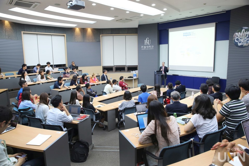 경북 최초 IB 교사 양성 전 과정을 인증받은 한동대.