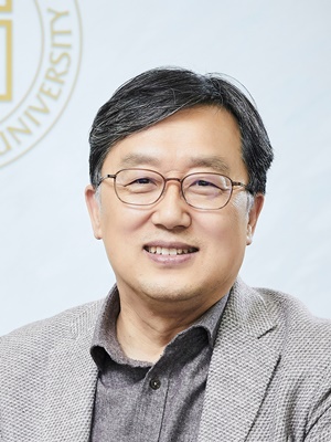 김석수 RIS-부산지역혁신플랫폼 총괄운영센터장(부산대 교수)
