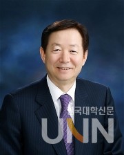 성낙인 전 서울대 총장·명예교수