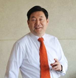문형남 숙명여대 글로벌융합대학 글로벌융합학부 교수(한국AI교육협회 회장)
