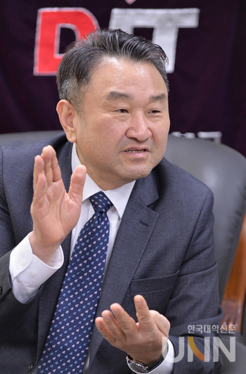 김영도 동의과학대 총장이 전문대교협 회장 선거 출마를 결심하게 된 계기에 대해 설명하고 있다. (사진=한명섭 기자)