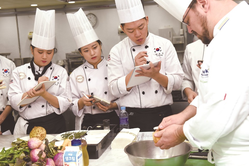 재능대 호텔외식조리과 실습 모습. (사진=재능대)
