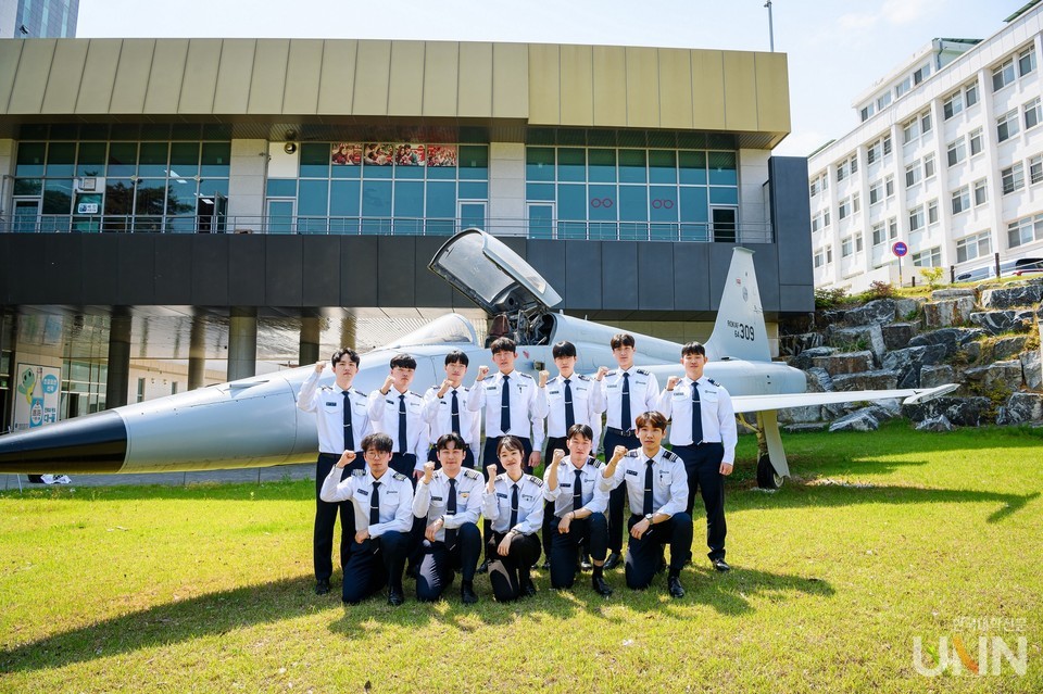 가톨릭관동대 대학일자리플러스센터가 ‘2024년 청년 일경험 프로그램(인턴형)’에 참여해 항공 분야의 전문 인력을 양성한다. (사진=가톨릭관동대)