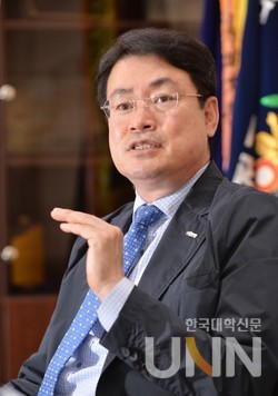 송승호 충청대 총장. (한국대학신문 DB)