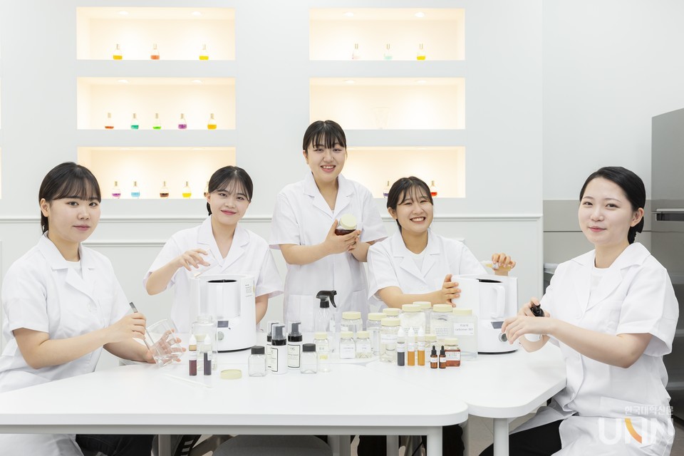 피부미용전공. (사진=부산보건대 제공)