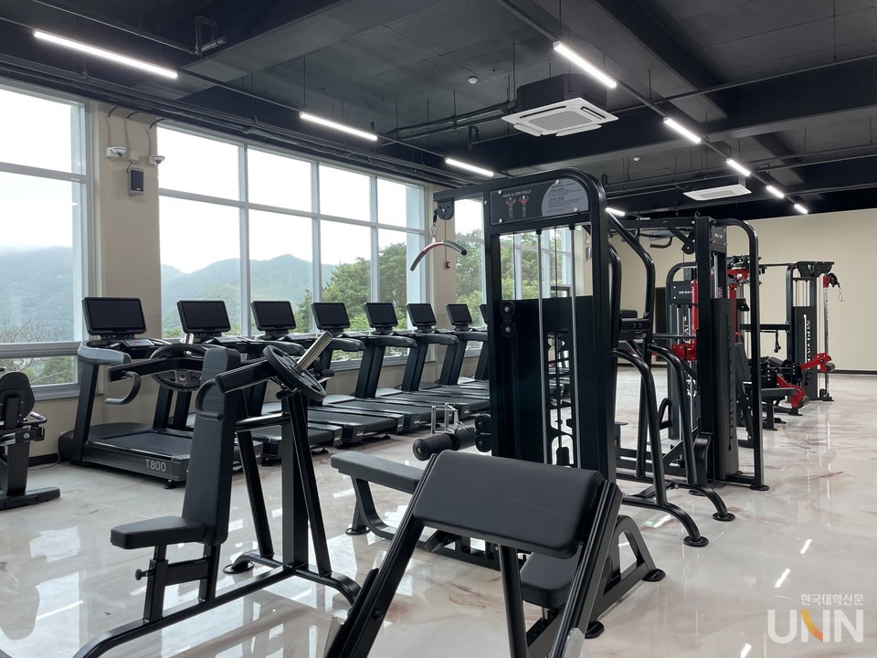 체력단련실. (사진=거제대)