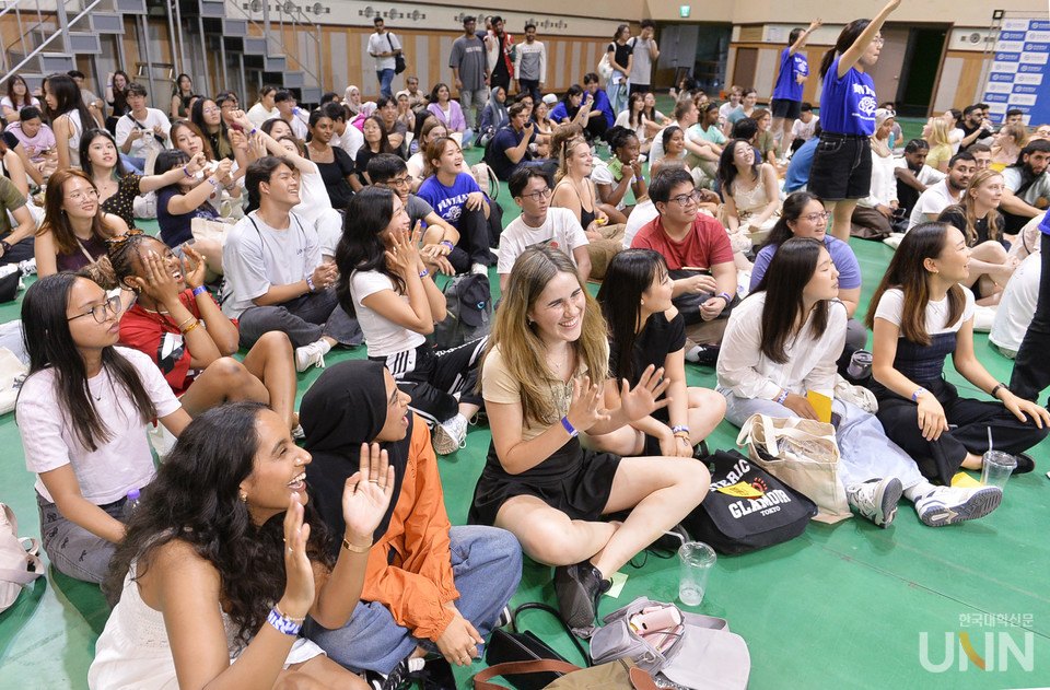 교육부는 글로벌 교육 선도국가 실현을 위한 ‘유학생 교육경쟁력 제고 방안(Study Korea 300K Project)’을 지난해 8월 발표했다. 2027년까지 30만 유학생을 유치해 세계 10대 유학강국으로의 도약을 목표로 삼고 있다. (사진=한국대학신문 DB)