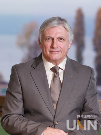 에릭 생트롱 국제대학스포츠연맹(FISU) 사무총장.