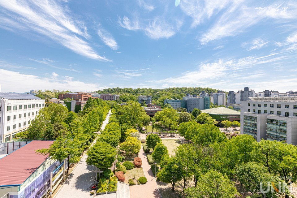 서울시립대 전경.