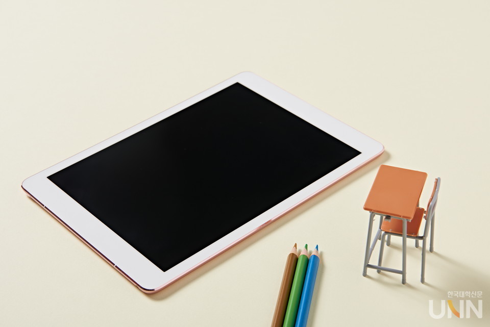 태블릿PC. (사진=아이클릭아트)