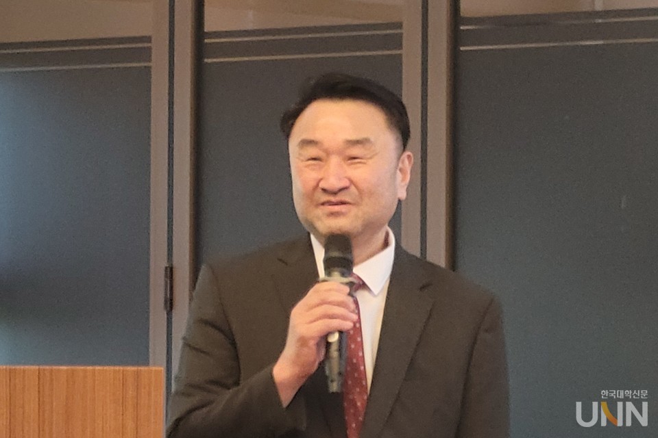 김영도 한국전문대학교육협의회 회장이 환영사를 전하고 있다. (사진=임연서 기자)