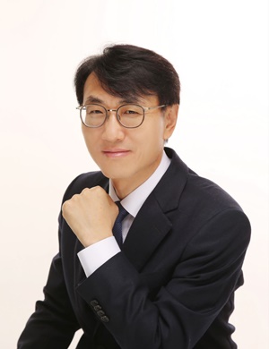 오 대표는 “진로와 미래에 대한 고민과 생각을 공유하는 ‘KnowMyself’ 커뮤니티(노마셀)를 만들어 사람들이 자신의 길을 찾아가는 데 최적의 도움을 드리고 싶다”고 말했다.