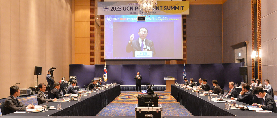 본지 주최로 지난해 열린 ‘2023 일반대 프레지던트 서밋’ 2차 콘퍼런스에서 이정현 당시 지방시대위원회 부위원장이 주제 발표를 진행하고 있는 모습. (사진=한명섭 기자)