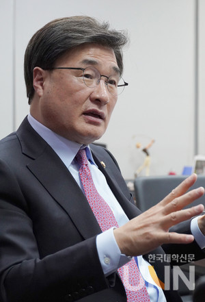 김 의원은 향후 고등교육 협의체의 영향력이 커지지만 이에 따른 관리, 감독을 강화할 방안을 마련할 계획이라고 밝혔다. (사진=한명섭 기자)